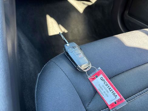 Used 2014 Ford Fusion SE image 28