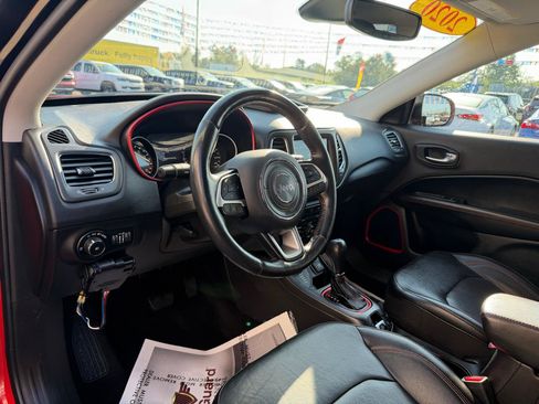 Used 2020 Jeep Compass Trailhawk w/ Leather Interior Group AWD/4WD image 13
