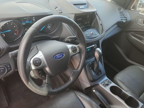 Used 2015 Ford Escape SE w/ Equipment Group 201A image 10