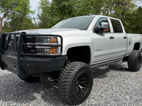 Used 2016 Chevrolet Silverado 2500 LTZ w/ Duramax Plus Package AWD/4WD image 3