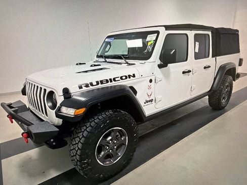 Used 2020 Jeep Gladiator Rubicon w/ Trailer Tow Package AWD/4WD image 2