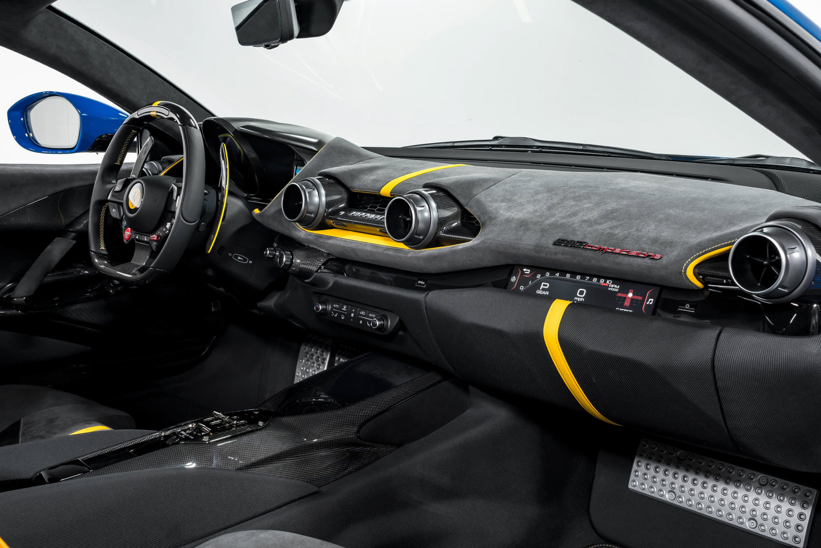 Used 2022 Ferrari 812 Competizione RWD image 26