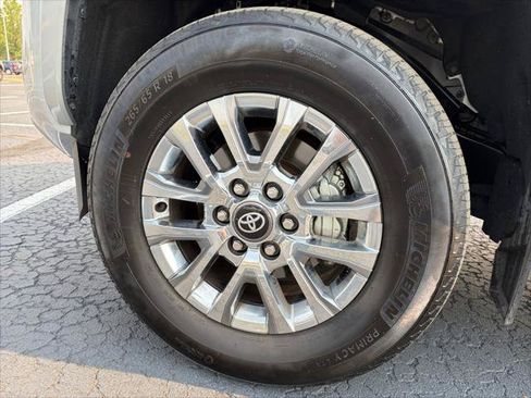 Certified 2024 Toyota Tacoma Limited w/ Limited Package (LT) AWD/4WD image 26