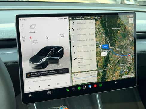 Used 2026 Tesla Model Y AWD image 29
