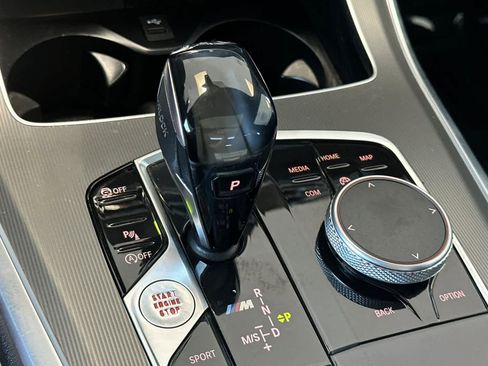 Used 2020 BMW X5 M50i w/ Premium Package image 24