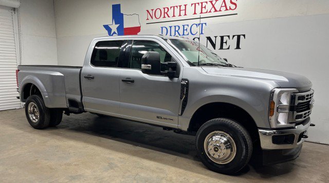 Used 2024 Ford F350 XLT AWD/4WD image 3