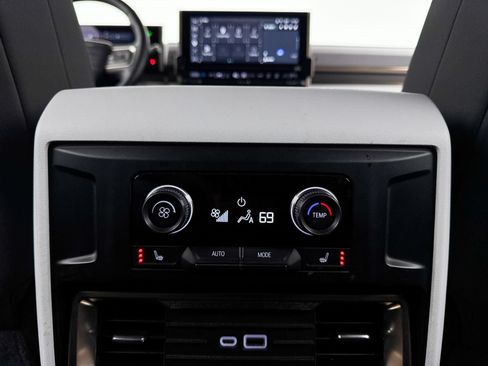 Used 2025 GMC Hummer EV 3X AWD/4WD image 31