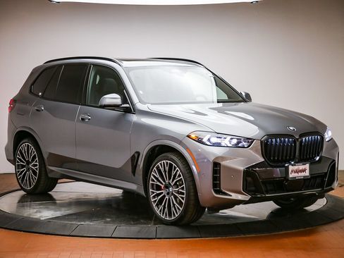 Used 2026 BMW X5 xDrive40i w/ M Sport Package AWD/4WD image 6