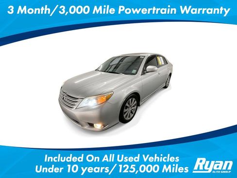 Used 2011 Toyota Avalon Limited image 1