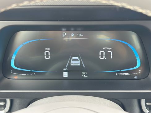 New 2025 Hyundai Elantra Sport w/ Cargo Package image 12