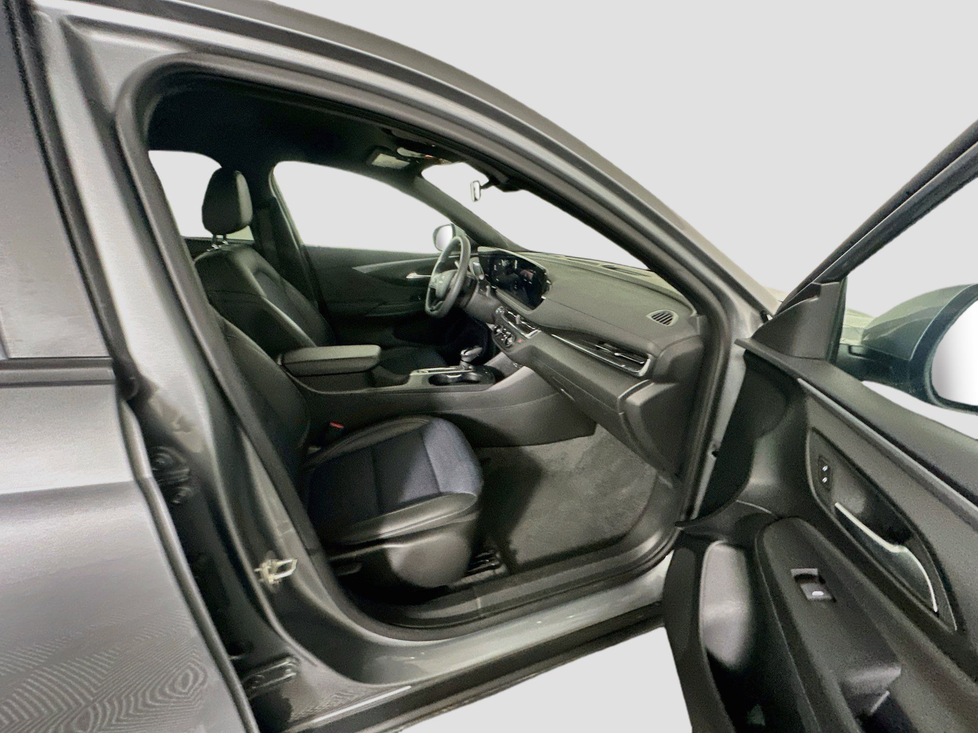Used 2026 Buick Envista Preferred FWD image 29