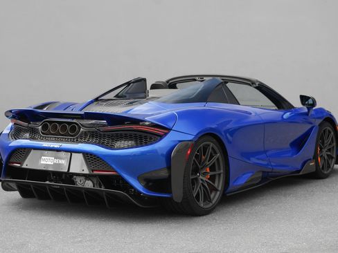 Used 2022 McLaren 765LT RWD image 3