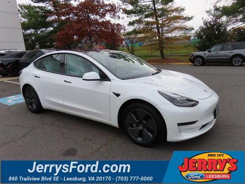 Used 2022 Tesla Model 3 Long Range image 1