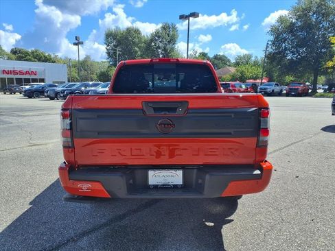 New 2025 Nissan Frontier PRO-4X w/ Interior Protection Package image 7