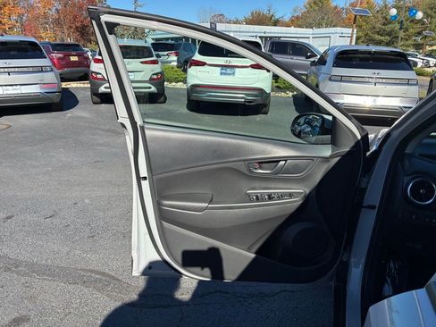 Used 2023 Hyundai Kona SEL w/ Cargo Package image 43