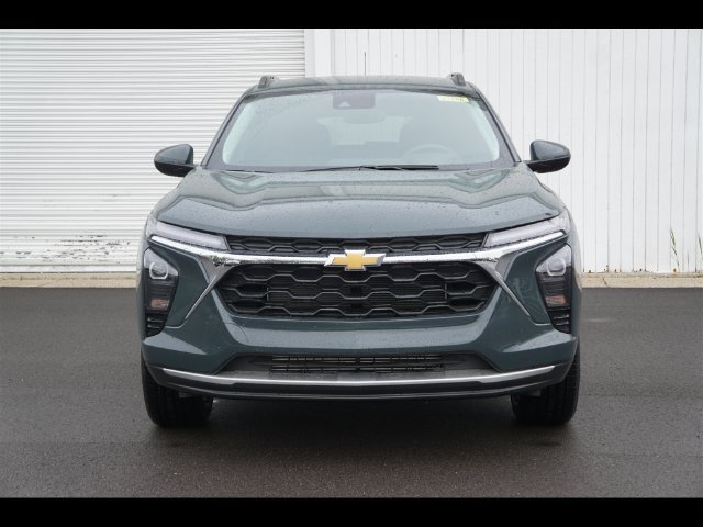 Used 2026 Chevrolet Trax LT FWD image 19