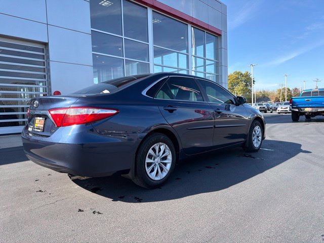 Used 2015 Toyota Camry LE FWD image 7