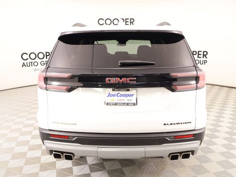 Used 2025 GMC Acadia Elevation image 22