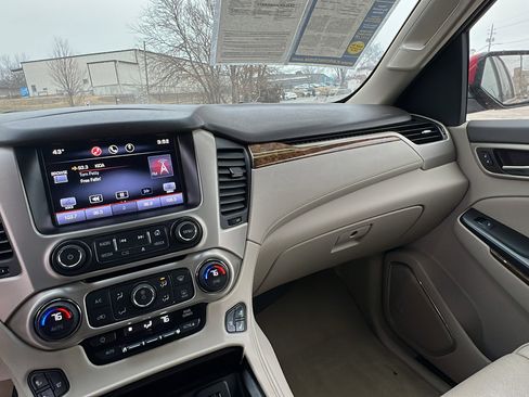 Used 2015 GMC Yukon Denali w/ Premium Package image 13