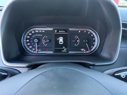 Used 2023 Hyundai Tucson SE image 18