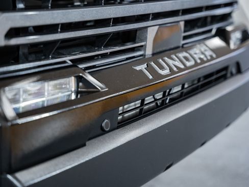 Used 2023 Toyota Tundra Limited w/ Power Package image 13