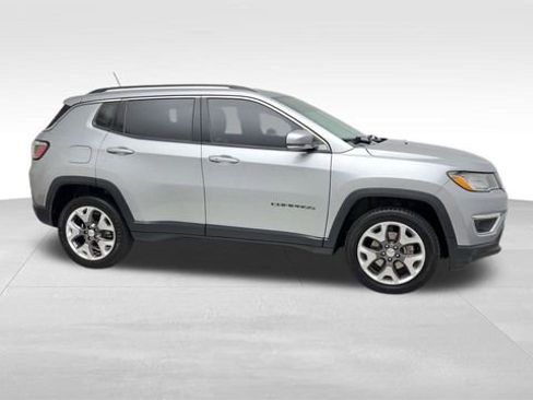 Used 2020 Jeep Compass Limited image 10