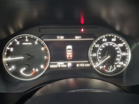 Used 2025 Mitsubishi Outlander SE FWD image 2