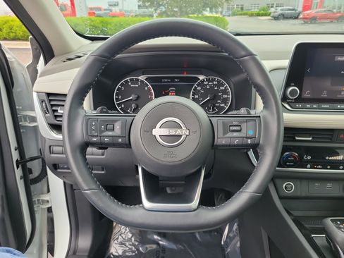 Certified 2023 Nissan Rogue SV w/ SV Premium B Package AWD/4WD image 21