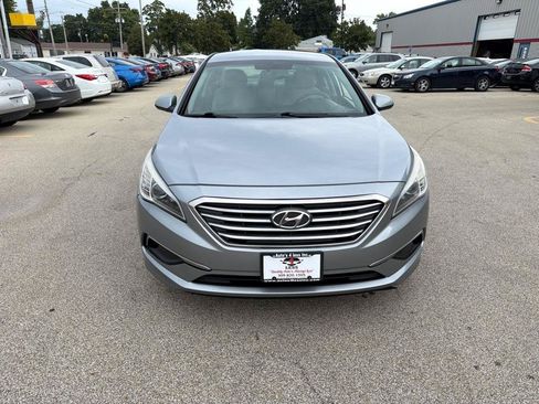 Used 2016 Hyundai Sonata SE FWD image 3