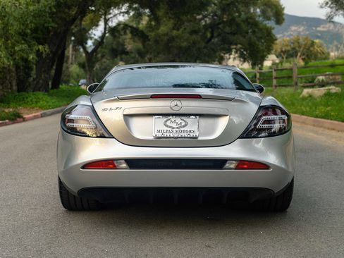 Used 2006 Mercedes-Benz SLR COUPE 2D image 25