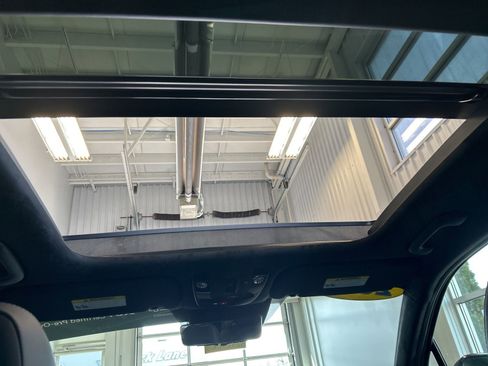 Used 2025 Kia Sorento SX Prestige image 37