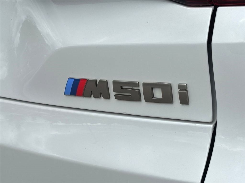 Used 2023 BMW X5 M50i w/ Executive Package AWD/4WD image 11
