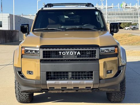 Used 2025 Toyota Land Cruiser image 11