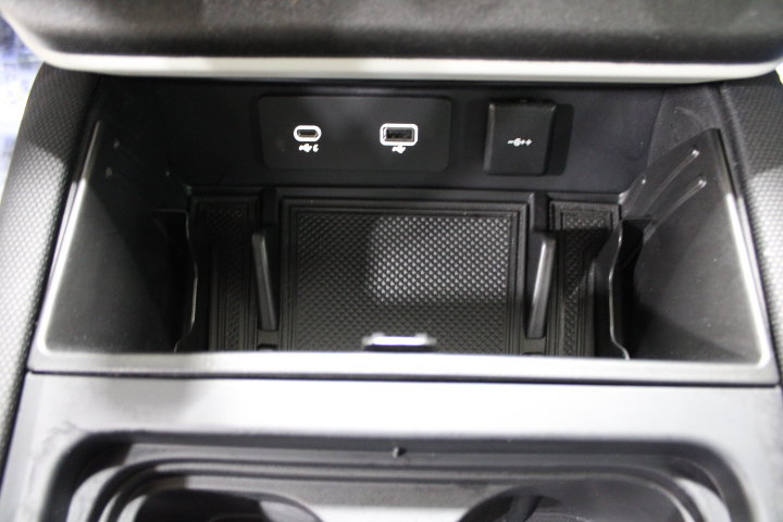 Used 2021 Land Rover Defender 110 X-Dynamic SE AWD/4WD image 51