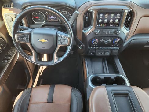 Used 2021 Chevrolet Silverado 2500 High Country image 25