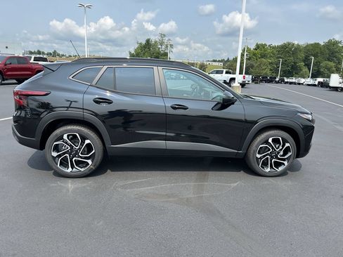 New 2026 Chevrolet Trax RS w/ Driver Confidence Package FWD image 8