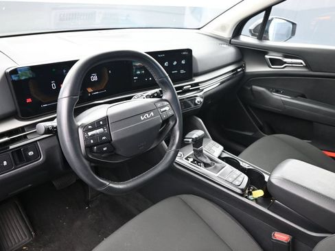 Used 2026 Kia Sportage LX FWD image 18