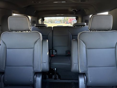 New 2026 GMC Yukon XL Elevation w/ LPO, Floor Liner Package image 17