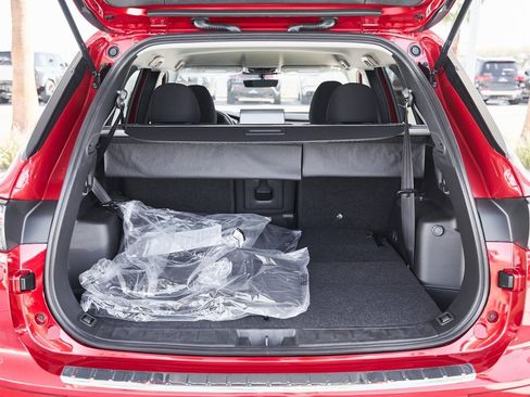 New 2025 Mitsubishi Outlander ES image 25