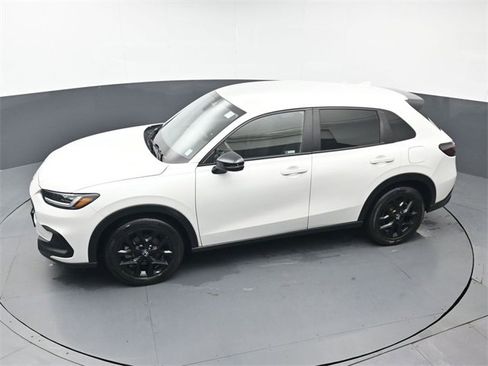 Used 2023 Honda HR-V Sport image 34