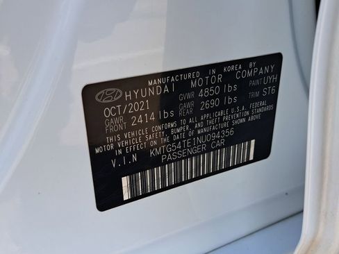 Used 2022 Genesis G70 3.3T image 32