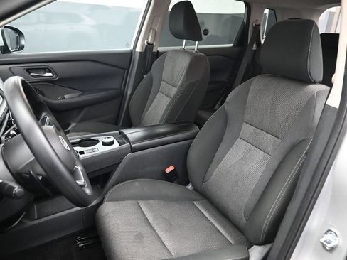 Used 2024 Nissan Rogue SV AWD/4WD image 19