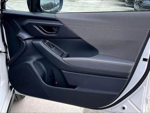Certified 2025 Subaru Crosstrek 2.5i Sport w/ Crosstrek Mirror Package image 13