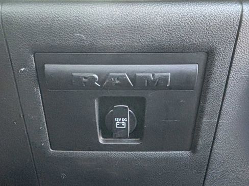 Used 2018 RAM 1500 Sport w/ Sport Premium Group image 13