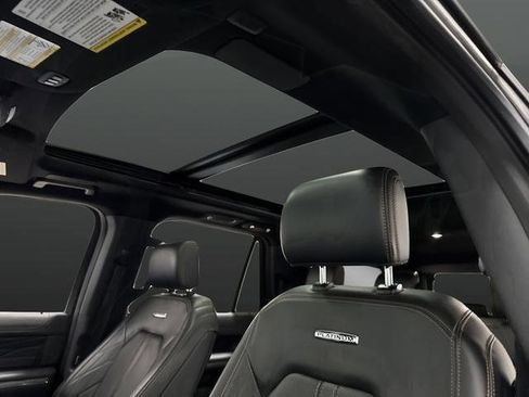 Used 2024 Ford Expedition Max Platinum image 7