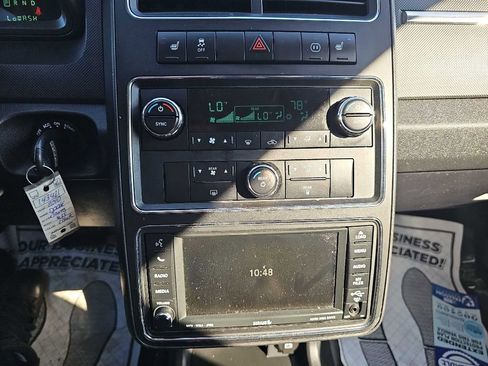 Used 2010 Dodge Journey R/T w/ Flexible Seating Group image 19