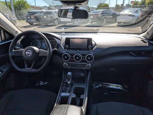 Used 2024 Nissan Sentra S image 14
