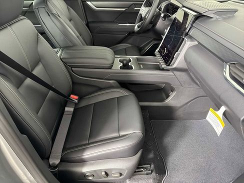 New 2026 GMC Acadia Elevation w/ Elevation Premium Package image 22