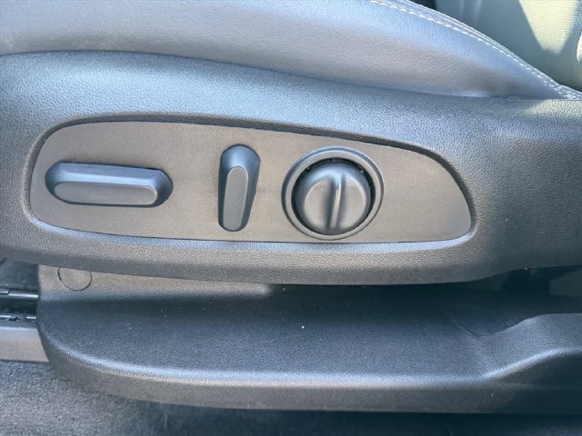 Used 2024 Buick Enclave Essence w/ LPO, Cargo Package FWD image 17