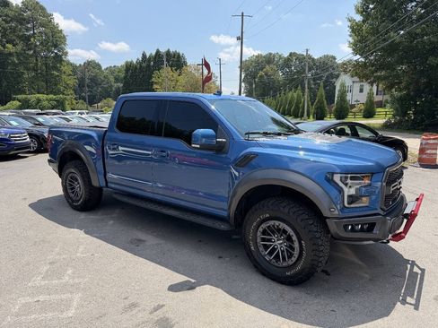 Used 2019 Ford F150 Raptor w/ Equipment Group 802A Luxury AWD/4WD image 3